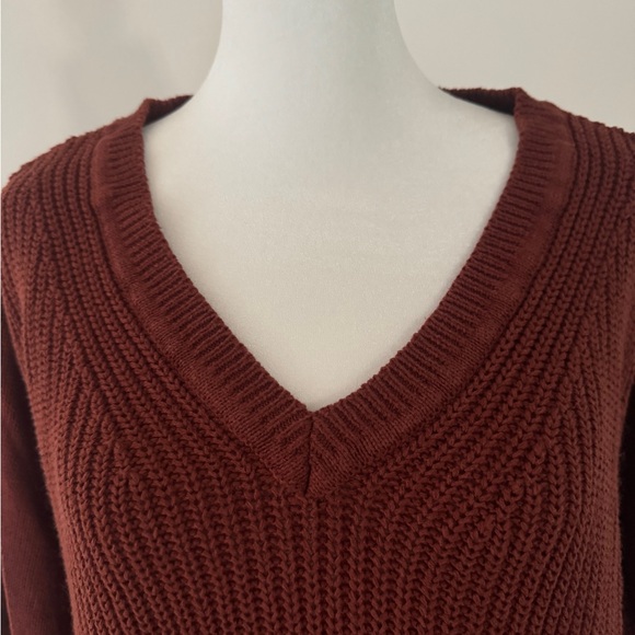 RD Style Josslyn V Neck Sweater - Picture 3 of 10